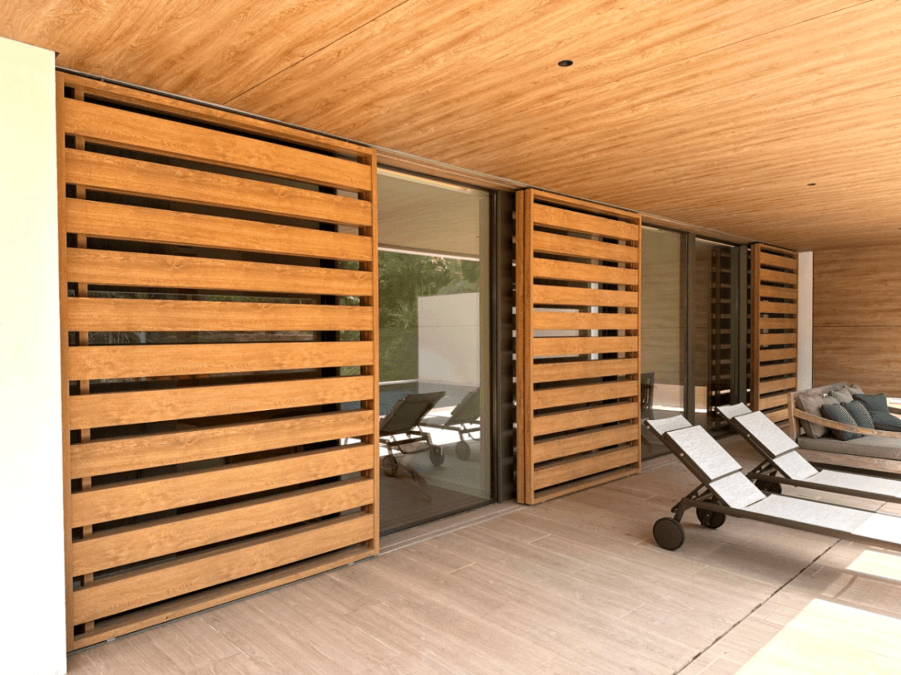 Exclusiva villa de nueva construcción en urbanización cerrada con máxima privacidad en Jesús