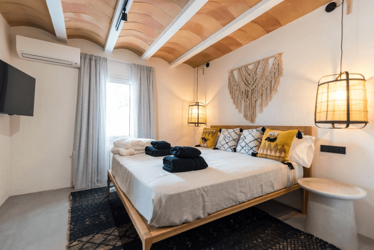 Brand new renovated luxury villa for sale in Santa Eulalia.