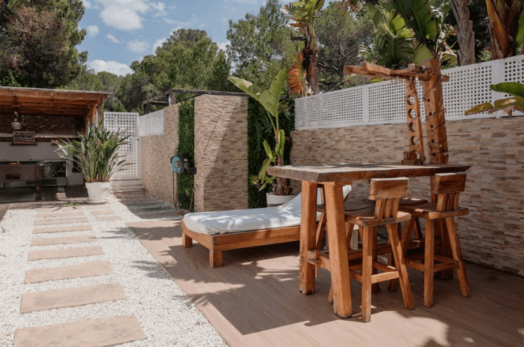 Exclusivo Adosado con Vistas al Mar, Jacuzzi en Rooftop y Atardeceres de Ensueño en Cala Tarida