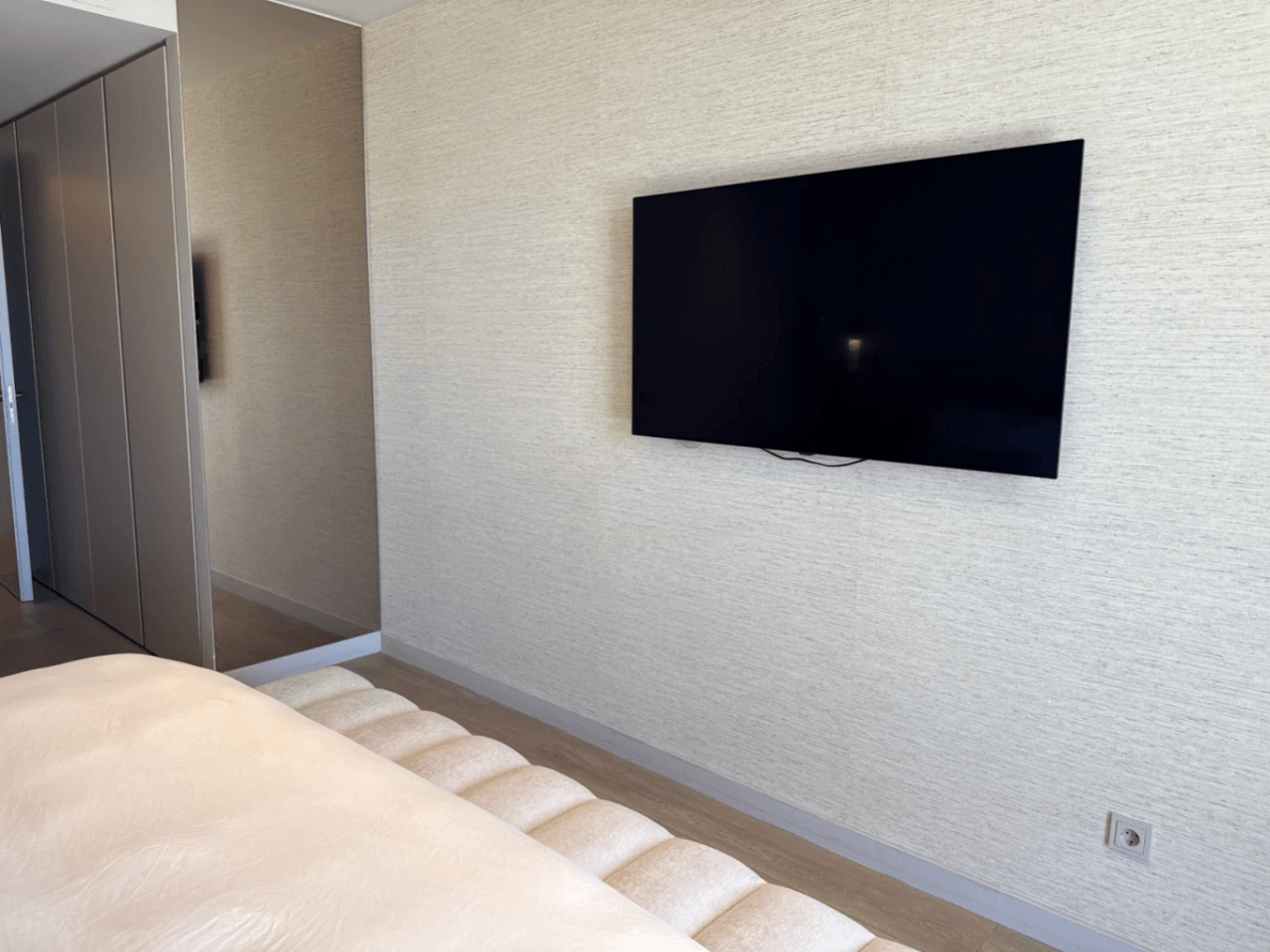 Exclusiva villa de nueva construcción con vistas al mar – Alquiler de verano en Ibiza