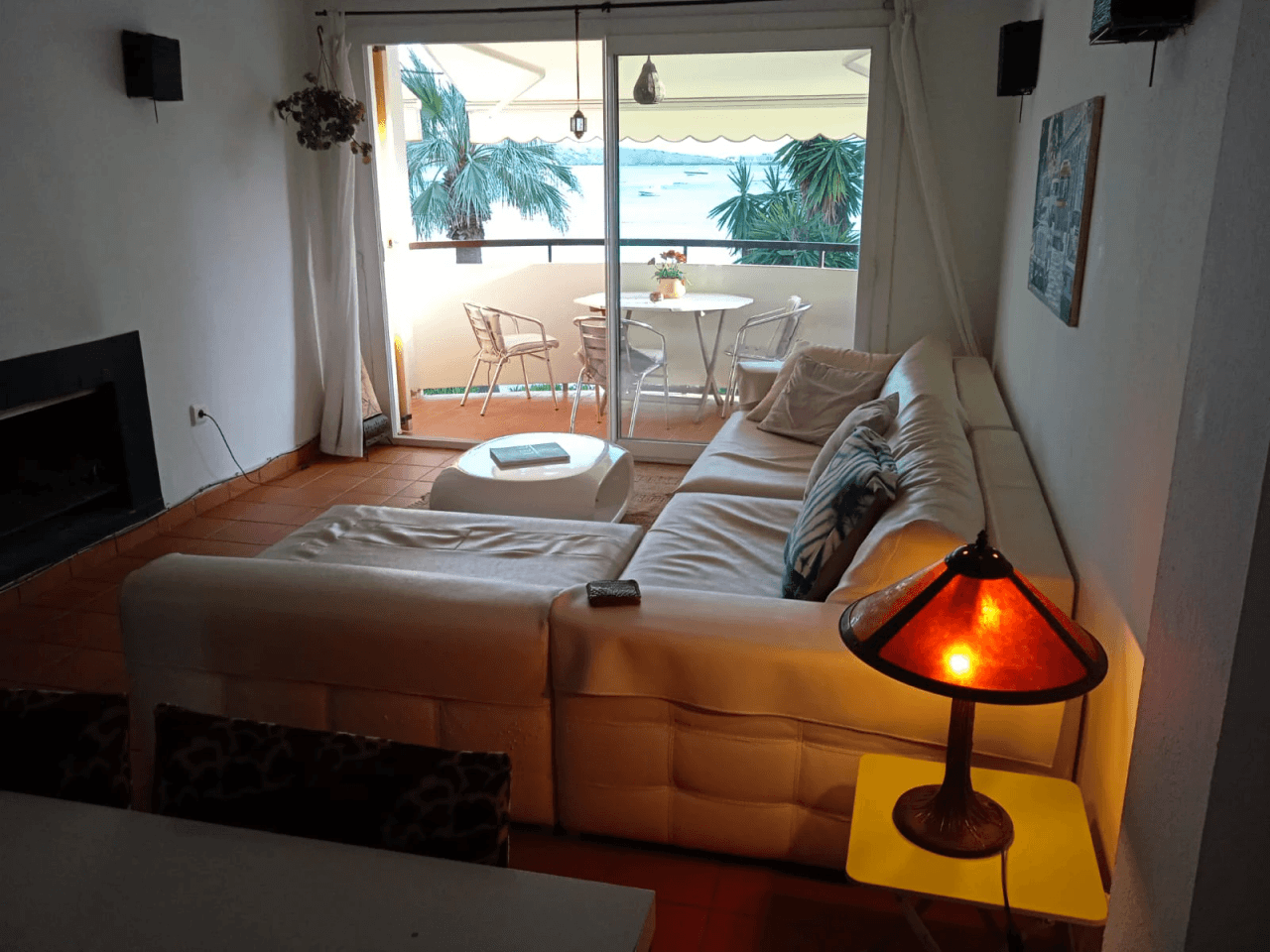 ALQUILER DE TEMPORADA – APARTAMENTO MODERNO DISPONIBLE HASTA NOVIEMBRE EN CAP MARTINET