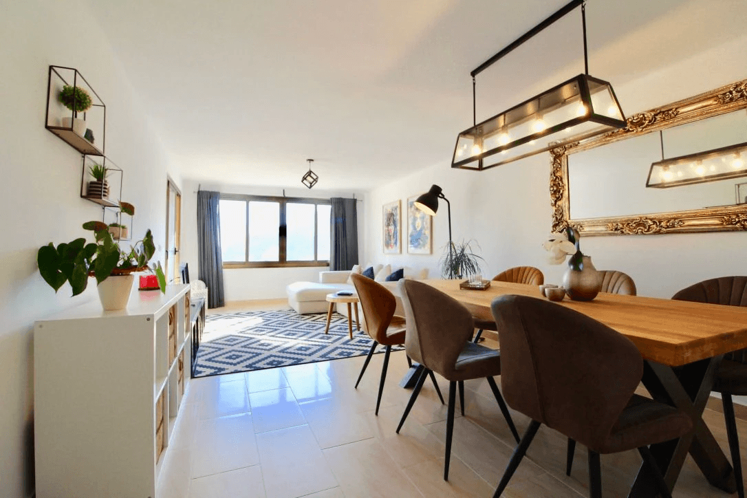 Precioso apartamento reformado de 2 dormitorios en Pueblo Espárragos, Cala Llonga