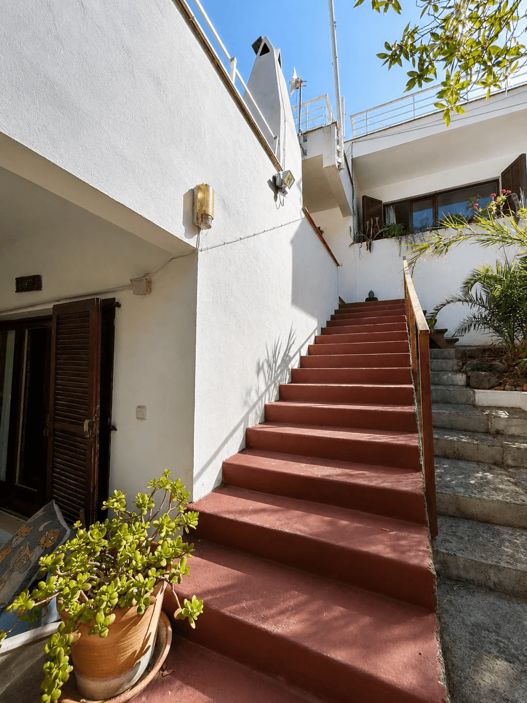 Villa en alquiler con vistas al mar y amplias zonas exteriores