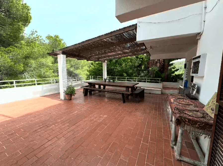 Villa en alquiler con vistas al mar y amplias zonas exteriores